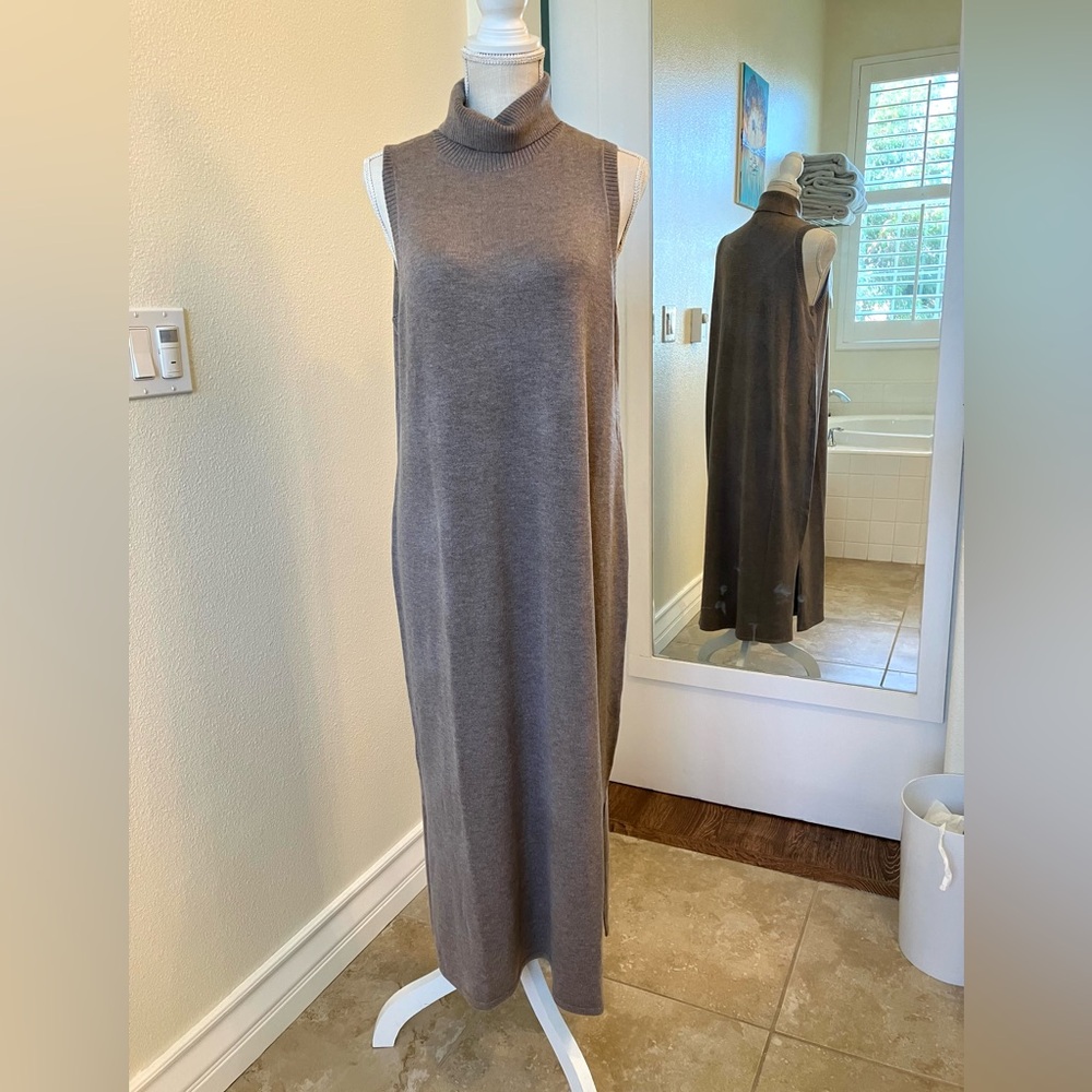 Super soft sleeveless sweater dress, Soma size XL - Picture 3 of 16